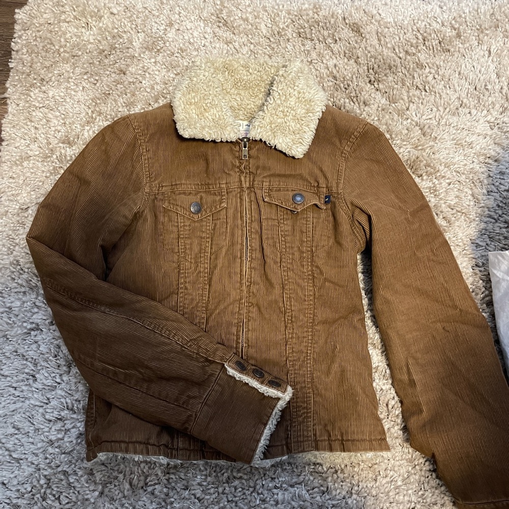 Abercrombie cute 70’s look faux fur coat!